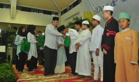 PT Pupuk Sriwidjaja (Pusri), Selasa (5/6) menyelenggarakan “Doa dan Berbuka Puasa Bersama 1000 Anak Yatim.” 