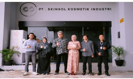 Pertumbuhan industri kosmetik di Tanah Air setiap tahunnya mengalami kenaikan mendorong PT Skinsol Kosmetik Industri membuat pabrik baru.