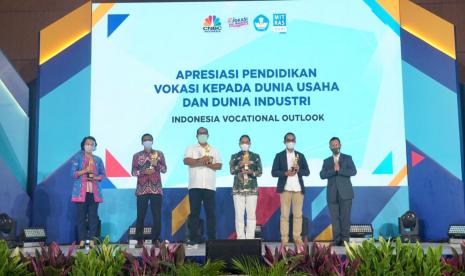 PT Sumber Alfaria Trijaya Tbk, pengelola jaringan ritel Alfamart mendapatkan penghargaan “Apresiasi Pendidikan Vokasi kepada Dunia Usaha dan dunia Industri” dari Kementerian Pendidikan dan Kebudayaan (Kemendikbud) Republik Indonesia.