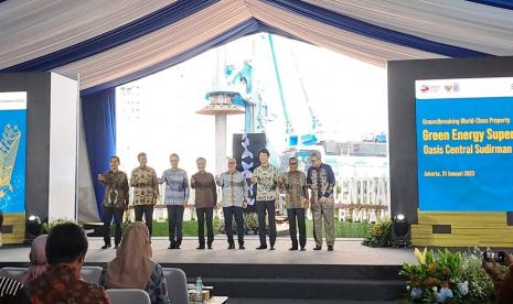 PT Taspen (Persero) melalui anak usahanya PT Taspen Properti Indonesia akan membangun superblok energi hijau dengan nilai investasi mencapai Rp 10,6 triliun. Dalam pengerjaannya, BUMN dana pensiun tersebut bekerja sama dengan pengembang asal Jepang Mitsubishi Estate.