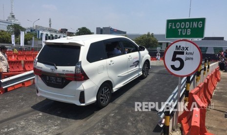  PT Toyota-Astra Motor (TAM) resmi menghadirkan fasilitas Toyota  Driving Experience (TDE). Fasilitas ini berada satu lokasi dengan Kantor  Pusat TAM di Kawasan Sunter, Jakarta Utara dan telah diresmikan pada Jumat  (29/3). 