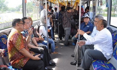 PT Transjakarta dan Summarecon Bekasi meresmikan Halte Transjakarta Summarecon Bekasi yang berlokasi di area Summarecon Mall Bekasi, dekat Bekasi Food City (BFC), pada Rabu (16/11). 