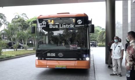 PT TransJakarta mulai menjajaki kerja sama terkait pengembangan transportasi ramah lingkungan dengan pemerintah kota Los Angeles, Amerika Serikat.