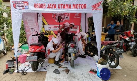  PT Wahana Makmur Sejati (WMS) gelar layanan mobile service atau service kunjung kepada Forum Wartawan Otomotif (Forwot), Kamis (30/9) di Cilandak, Jakarta Selatan.