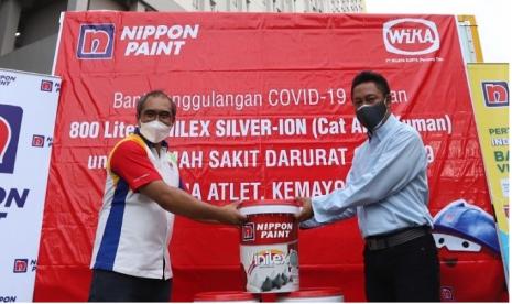 PT Wijaya Karya (Persero) Tbk bersama Nippon Paint akan melapisi dinding bangunan RSDC Wisma Atlet Kemayoran dengan 800 liter cat anti-mikroba formula silver-ion pada tower 4, 5, dan 7 dengan total luas area 3.487 meterpersegi.