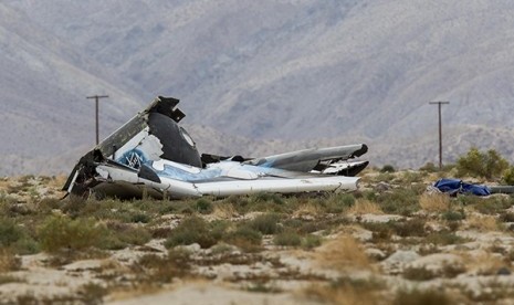 Puing pesawat SpaceShipTwo milik Virgin Galactic