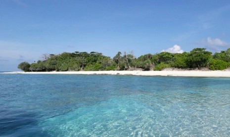 Pulau Nailaka yang bersebelahan dengan Pulau Run, Banda, Maluku Tengah.