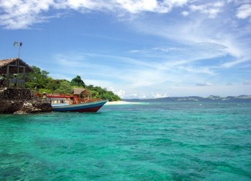 Pulau Bangka yang indah dengan wisata bawah airnya.