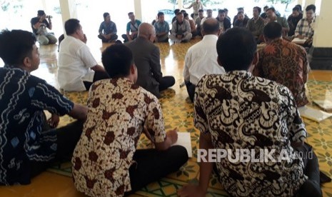 Ilustrasi Pegawai Pemerintah dengan Perjanjian Kerja (PPPK).