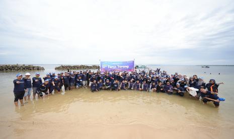 Pupuk Kaltim menggelar Aksi Tergerak Peduli Sampah dan Terumbu Karang (Terus Terang) di Pulau Beras Basah, Bontang, Kalimantan Timur. 