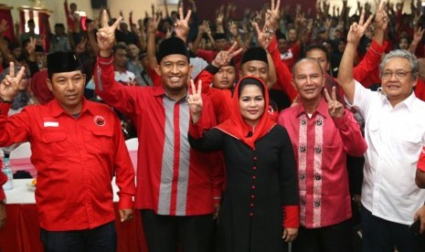 Puti Guntur Soekarno bersama tokoh-tokoh PDIP saat memgikuti Raker PDIP Sumenenp, Sabtu (31/3)