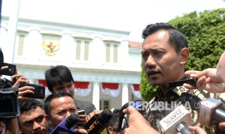 Putra Presiden ke-6 RI, Agus Harimurti Yudhoyono mendatangi Istana Negara, Jakarta, Kamis (10/8).