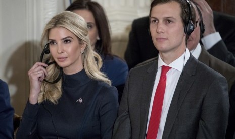 Putri Presiden Donald Trump, Ivanka Trump dan suaminya Jared Kushner.