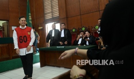 Putusan Kasus Saipul Jamil. Artis dangdut Saipul Jamil saat datang untuk mendengarkan putusan majelis hakim kasus pencabulan di bawah umur di Pengadilan Negeri Jakarta Utara, Selasa (14/6)