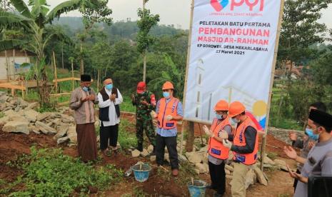 PYI Gelar Acara Peletakan Batu pertama Masjid Ar-Rahman 