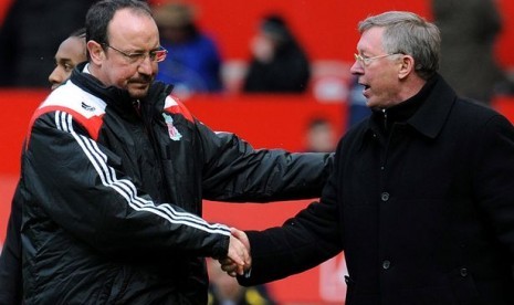 Rafa Benitez dan  Sir Alex Ferguson