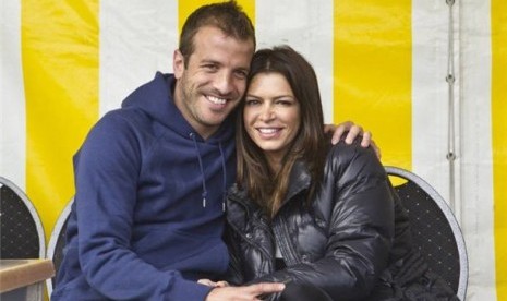 Rafael van der Vaart dan Sabia Engizek 