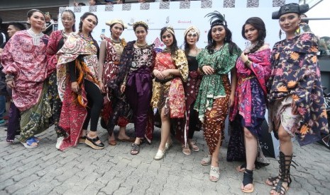 Ragam motif batik Maos.