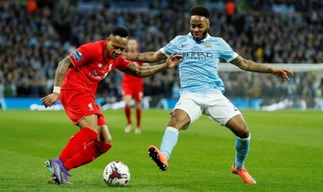 Raheem Sterling (kanan)