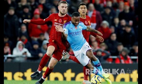 Raheem Sterling (kanan) siap tampil lawan Real Madrid di Liga Champions.