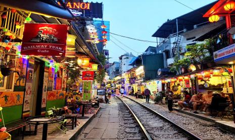 Railway Tuan Cafe di Hanoi, Vietnam belakangan viral di media sosial setelah pemiliknya mengusir pengunjung yang adalah satu keluarga asal Israel.