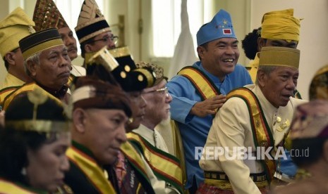 Raja dan Sultan se-Indonesia mengikuti audiensi dengan Presiden Joko Widodo di Istana Bogor, Jawa Barat, Kamis (4/1). 