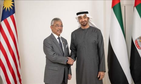 Raja Malaysia Sultan Abdullah Riayatuddin Al-Mustafa Billah Shah (kiri) dan Presiden UEA Mohamed bin Zayed Al-Nahyan. Uni Emirat Arab dan Malaysia Teken Kesepakatan Minyak Bersejarah