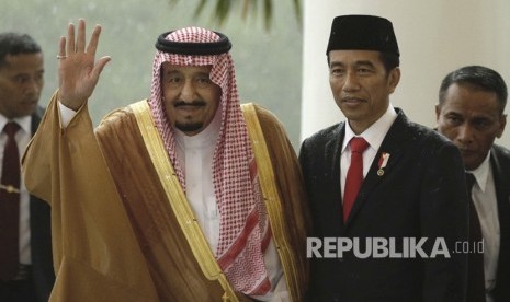 Raja Salman saat bertemu Presiden Joko Widodo di Istana Bogor, Rabu (1/3).