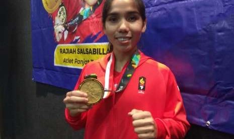 Rajiah Salsabila, atlet peraih medali emas di cabang panjat tebing nomor women's speed relay