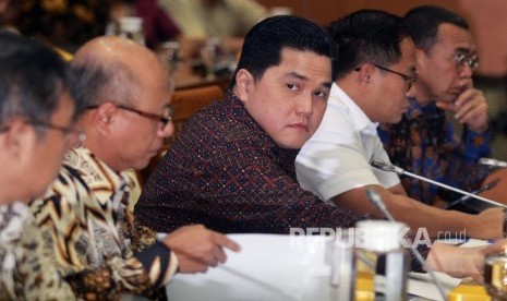 Menteri BUMN Erick Thohir saat rapat dengan Panja DPR soal Jiwasraya