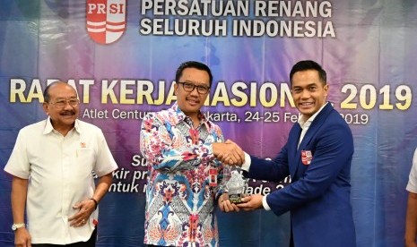 Rakernas PRSI. Menpora Imam Nahrawi menghadiri sekaligus membuka rapat kerja nasional (Rakernas) 2019, Persatuan Renang Seluruh Indonesia (PRSI) di Hotel Atlet Century Park, Senin (25/2). 