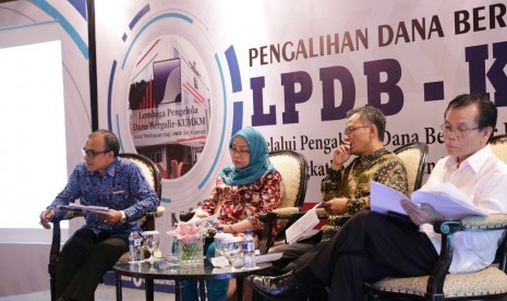 Rakor Pengalihan Dana Bergulir serta Sosialisasi dan Bimtek Program Insklusif LPDB KUMKM 2018, di Surabaya, Rabu (28/3).