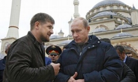 Ramzan Kadyrov bersama Vladimir Putin