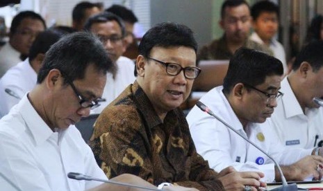 Rapat Kerja Komite I DPD dengan Kemendagri membahas Pilkada Serentak 2017, Moratorium DOB, hingga permasalahan batas wilayah. Senayan Jakarta, Rabu (8/6).