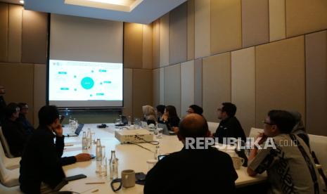 Rapat Kerja Strategi Komunikasi 2025 dengan tema Memperkuat Pertumbuhan Berkelanjutan Melalui Inovasi Digital dan Keunggulan Operasional. 