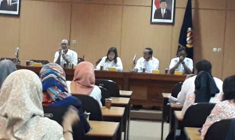 Rapat koordinasi antar kabupaten/kota dan pelaku wisata di kompleks Kepatihan. 