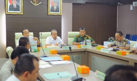 Rapat koordinasi dan monitoring pencegahan Karhutla Sumsel, Kamis (2/3) di Kantor Gubenur Sumsel.