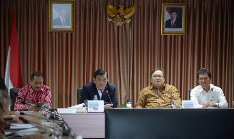 Rapat koordinasi ke-II Badan Otorita Pariwisata Borobudur (BOB) di Kantor Kemenko Maritim, Senin (22/8).