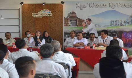 Rapat Koordinasi Optimalisasi Bandara Jenderal Besar (JB) Soedirman bersama para Kepala Desa (Kades) se-Purbalingga, Rabu (19/10/22). 