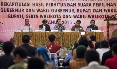 Rapat Koordinasi Persiapan Pengawasan Pilkada di Jakarta, Sabtu (14/11). Rapat koordinasi tersebut dihadiri seluruh pengawas pemilihan 34 provinsi dan pengawas pemilihan 334 kabupaten/kota 