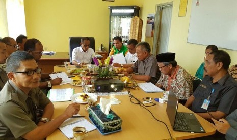 Rapat koordinasi (rakor) serap gabah (sergap) di kantor Bulog Sub Divre Lebak, Provinsi Banten, Kamis (5/7).