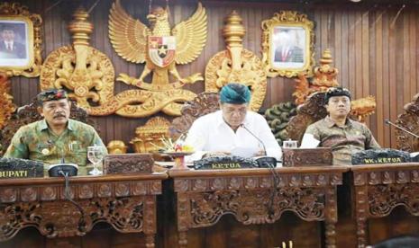 Rapat Paripurna DPRD Klungkung dengan agenda penyampaian Laporan Keterangan Pertanggungjawaban (LKPJ) Bupati Klungkung Tahun 2022, di ruang Sabha Nawa Natya. 