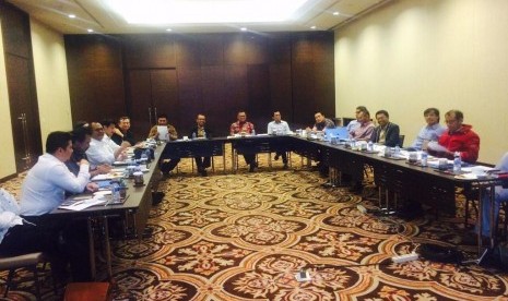 Rapat penentuan ketua dan wakil ketua Tim Transisi.