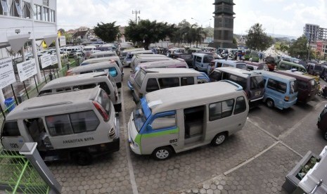 Mobil angkutan kota di Bandar Lampung (ilustrasi) 