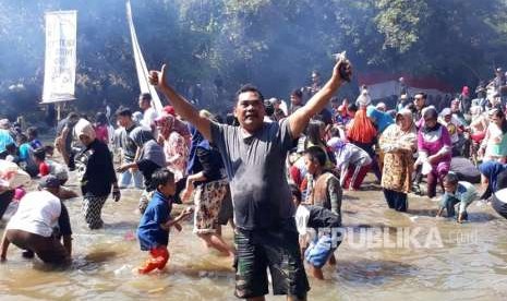 Suasana Sungai Cimandiri di Kelurahan Cikundul, Kecamatan Lembursitu, Kota Sukabumi. 