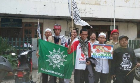 Ratusan warga Muhammadiyah dari Surabaya dan Yogyakarta berkumpul di PWM DKI Jakarta untuk ikut aksi 55, Jumat (5/5).