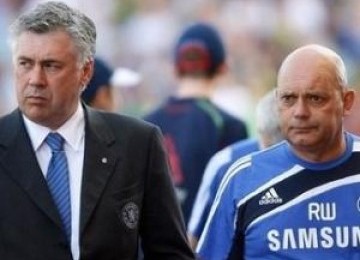 Ray Wilkins (kanan) bersama Carlo Ancelotti