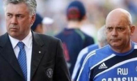 Ray Wilkins (kanan) bersama Carlo Ancelotti