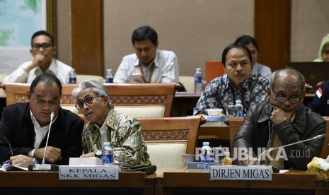 Komisi VI DPR RI meminta kepada pemerintah untuk bisa selektif memberikan insentif penurunan harga gas bagi industri.