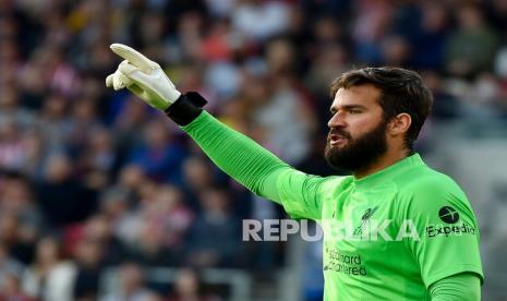 Kiper Liverpool Alisson Becker.